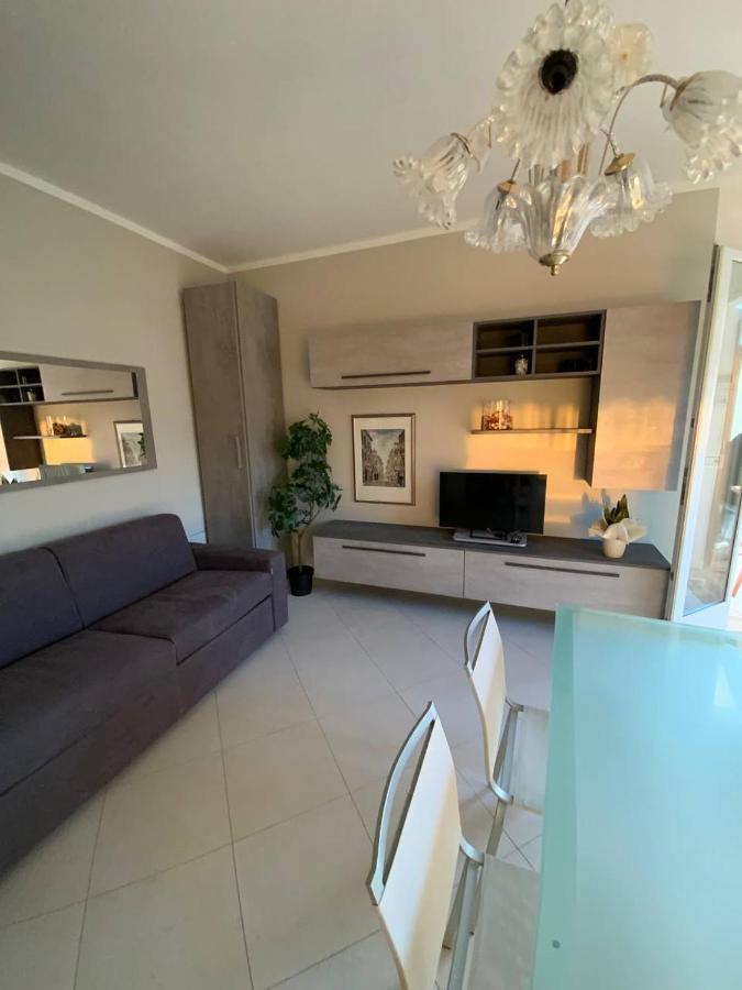 Elena Apartment - View Lake - Private Garage Bardolino Exteriör bild