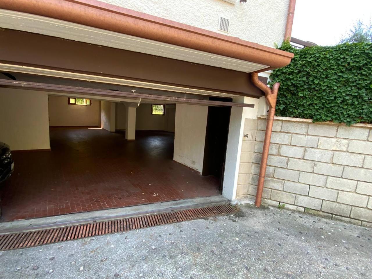Elena Apartment - View Lake - Private Garage Bardolino Exteriör bild